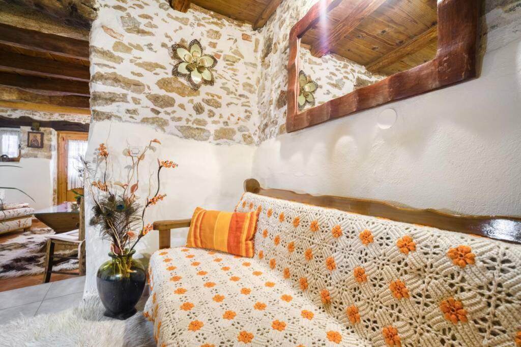 Traditional Cretan Stone House In The Center Of Crete Litos المظهر الخارجي الصورة