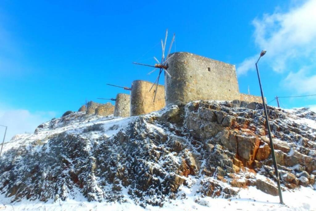 شقة Traditional Cretan Stone House In The Center Of Crete Litos المظهر الخارجي الصورة