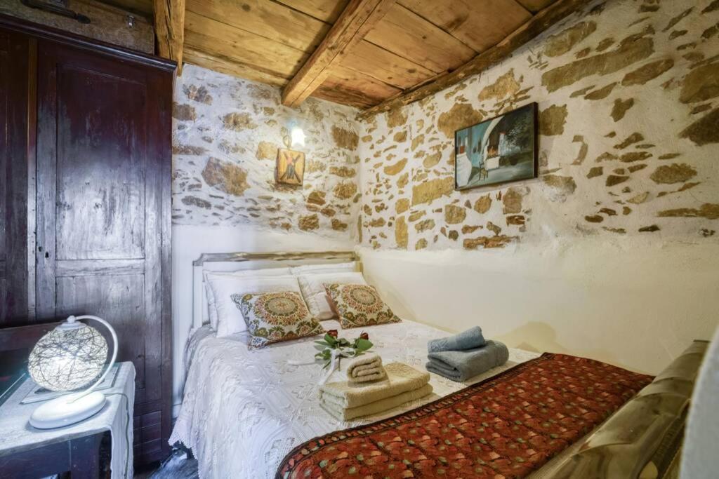 Traditional Cretan Stone House In The Center Of Crete Litos المظهر الخارجي الصورة